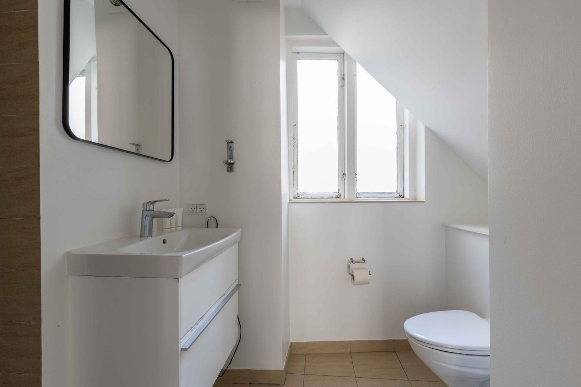 Stylish Apartment At Best Location In Cph By The Canals โคเปนเฮเกน ภายนอก รูปภาพ